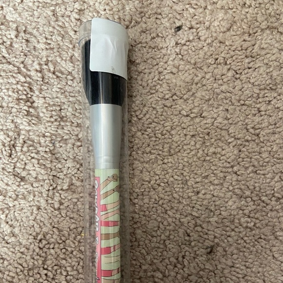 NEW theBalm | Powder to the People Powder/Blush Brush - Picture 4 of 5